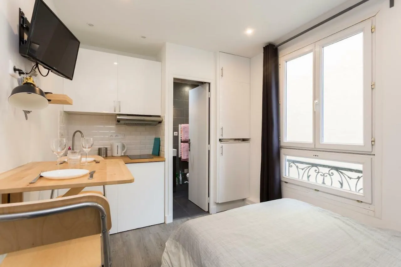 Studette De Charme Neuve Proche Invalides Apartment Paris France