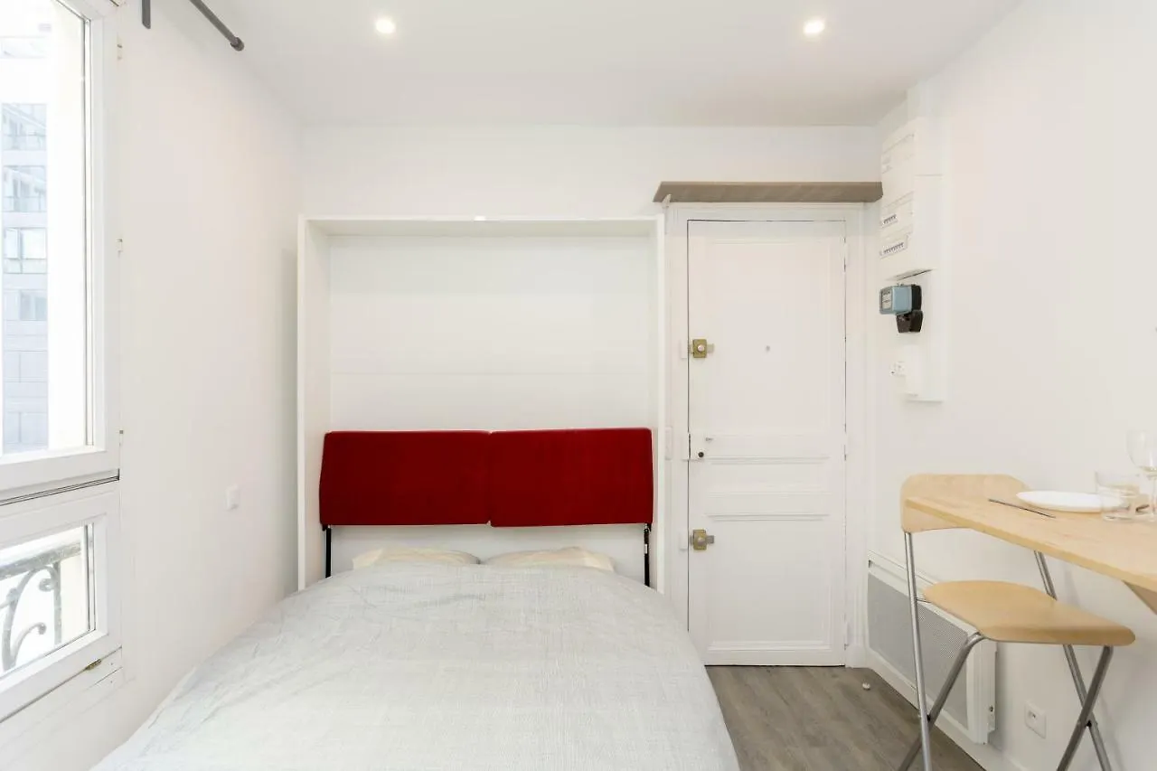 Studette De Charme Neuve Proche Invalides Apartment Paris France