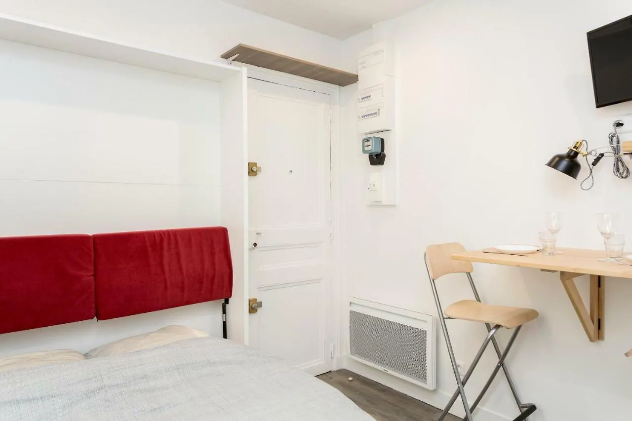 Studette De Charme Neuve Proche Invalides Apartment Paris 0*,